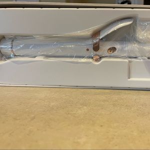 T3 single pass 1 1/4” curling iron